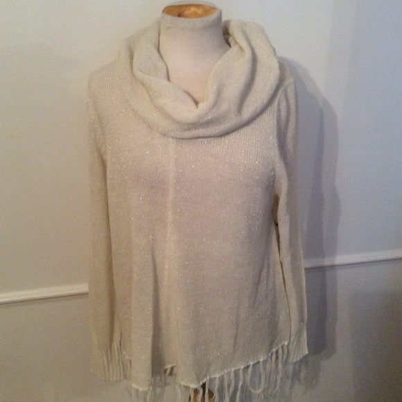 Nine West Sweaters - Pretty sweater/poncho